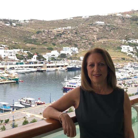 Meet your Posher, Hollis - Picture 1 of 1